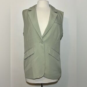 Avec Les Filles Sleeveless Tailored Blazer Vest - Sage Green